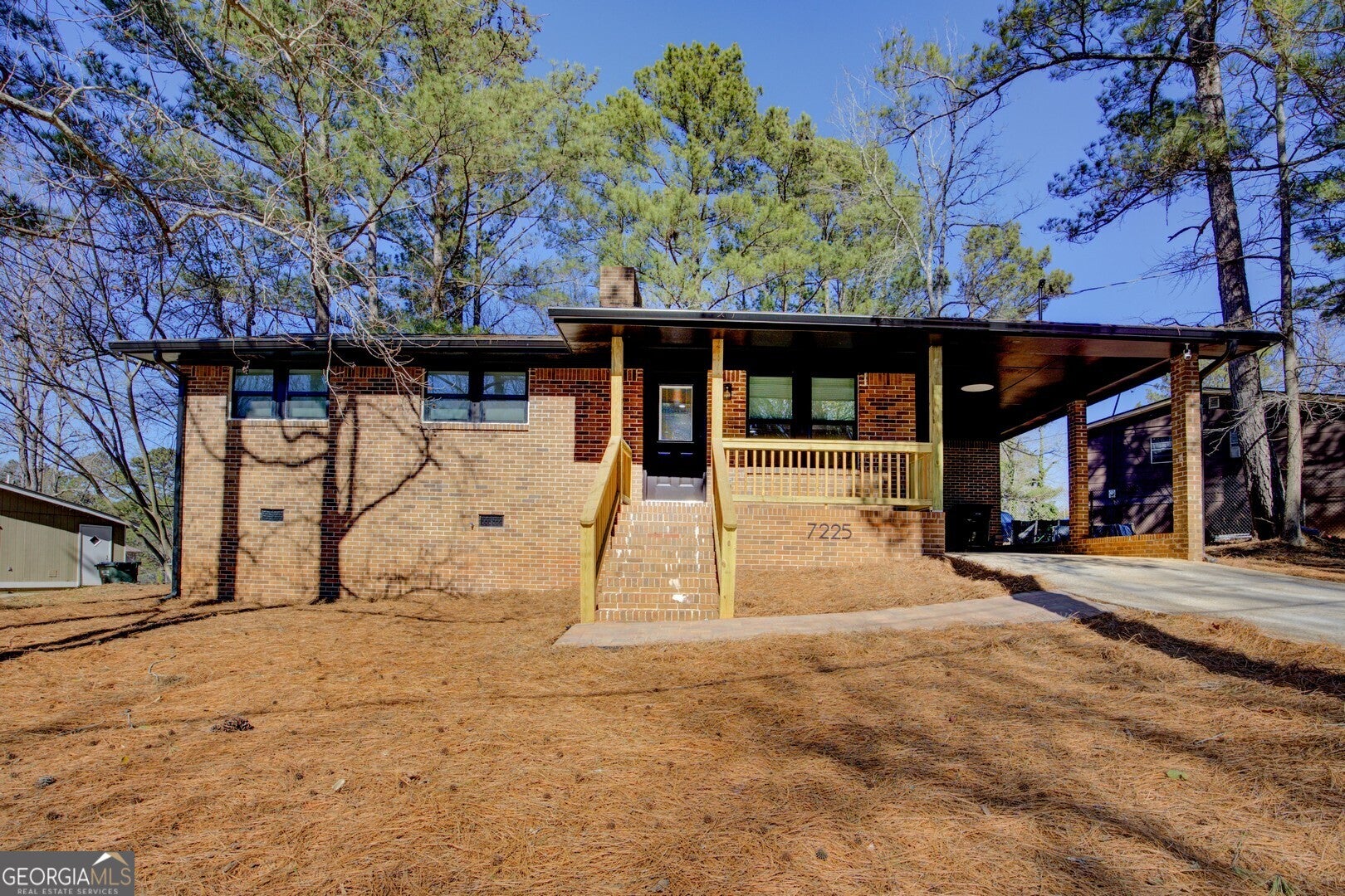 7225 Pineneedle Dr — photo