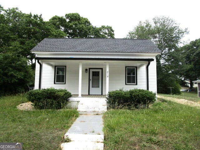 219 Broad St — photo