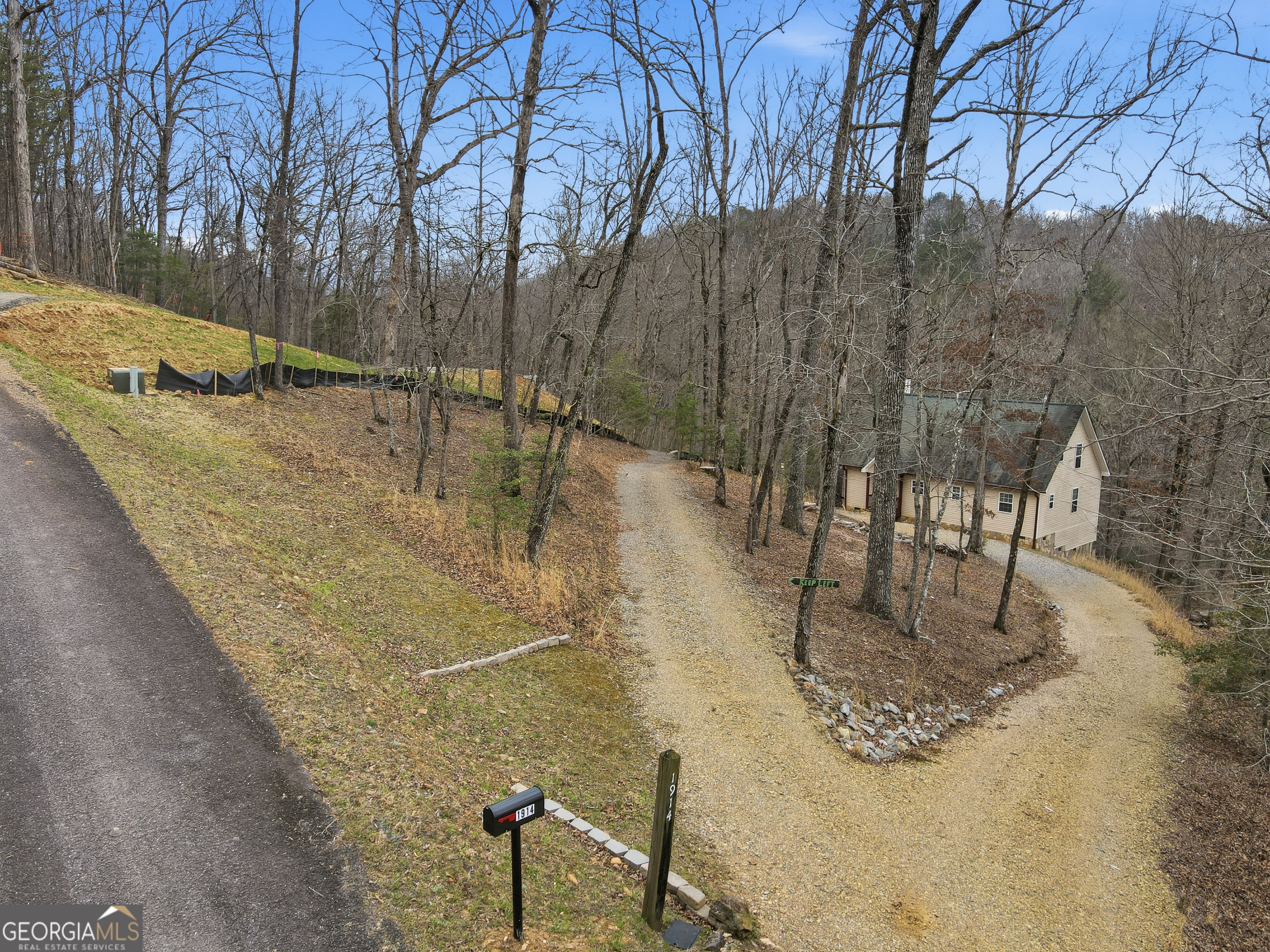 1914 Creekstone Ln — photo