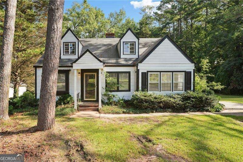 30 Woodlawn Ave — photo
