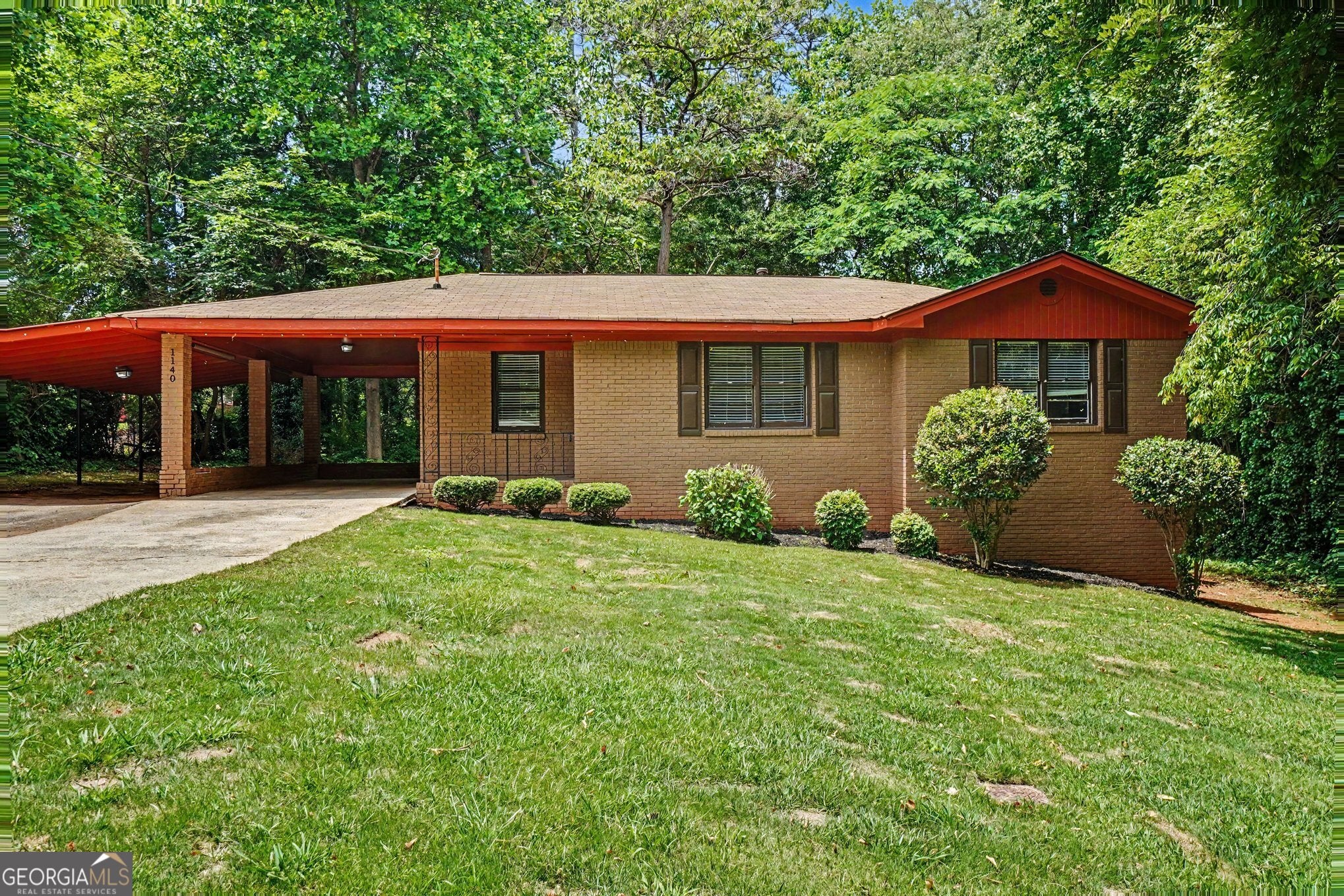 1140 Vonda Ln SW — photo