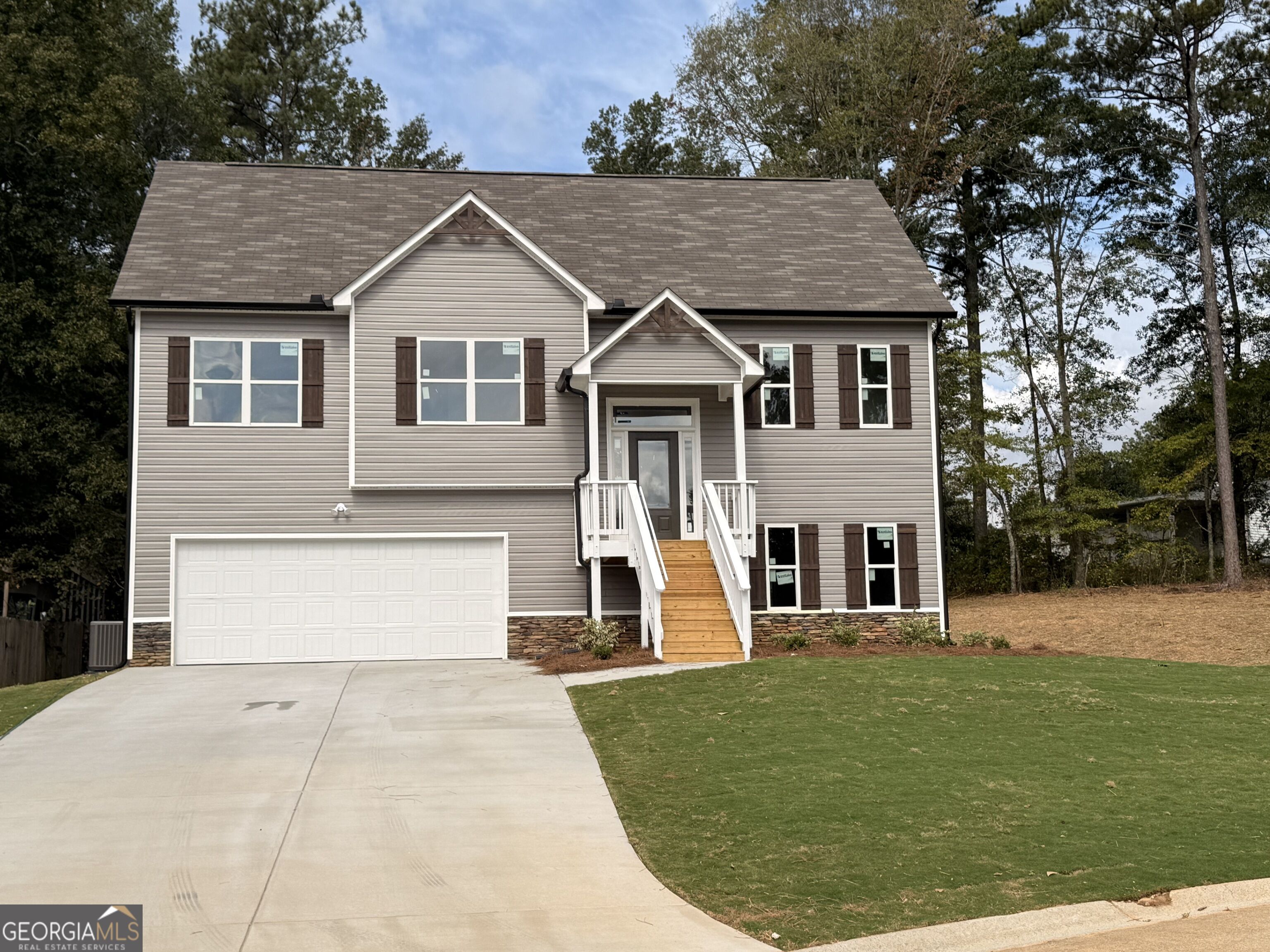 706 Oakmont Trl — photo