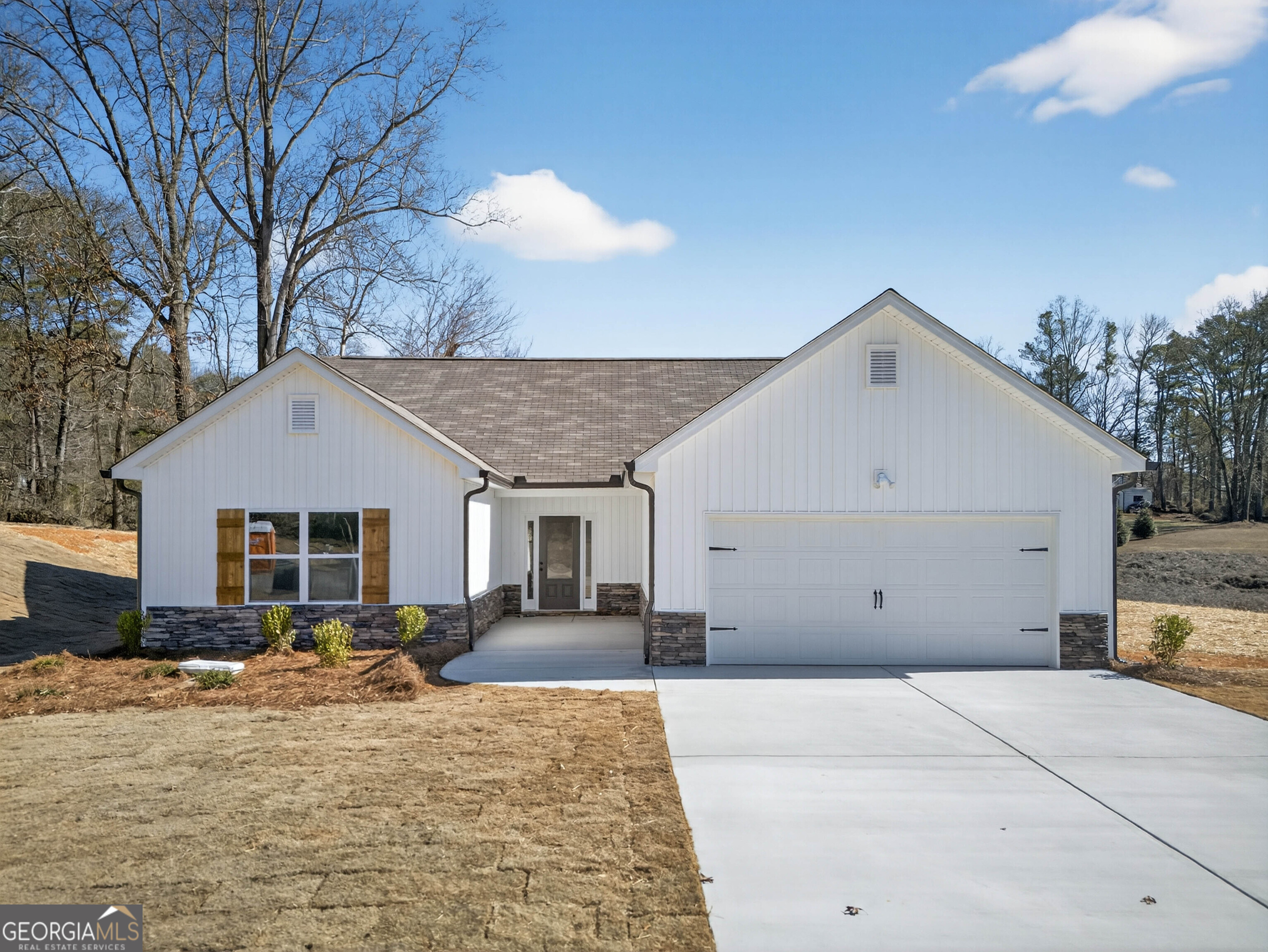 712 Oakmont Trl — photo