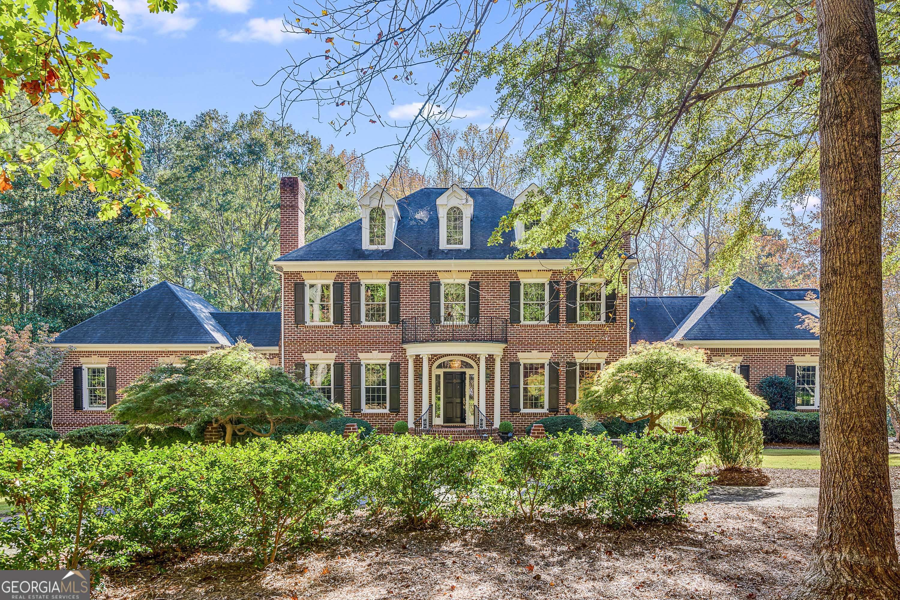510 White Oak Dr — photo