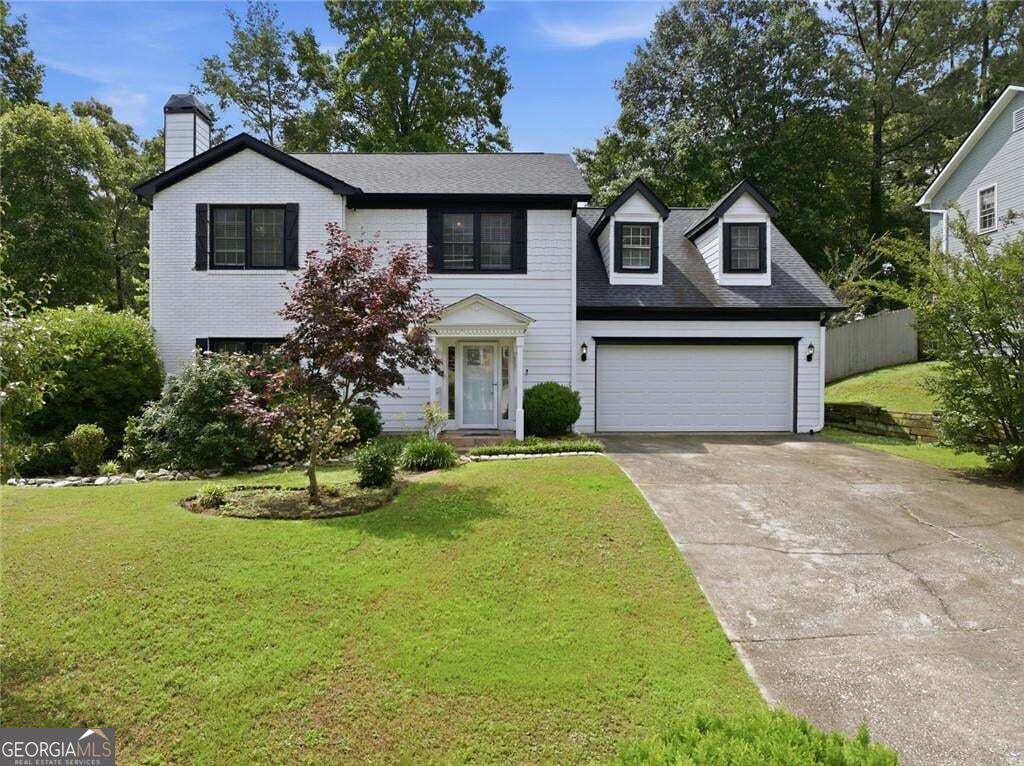 310 Crescentview Ct — photo