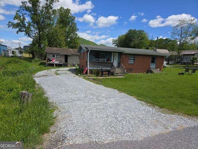 37 Erwin St — photo