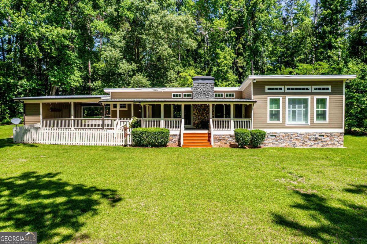 106 Twisting Hill Ln — photo