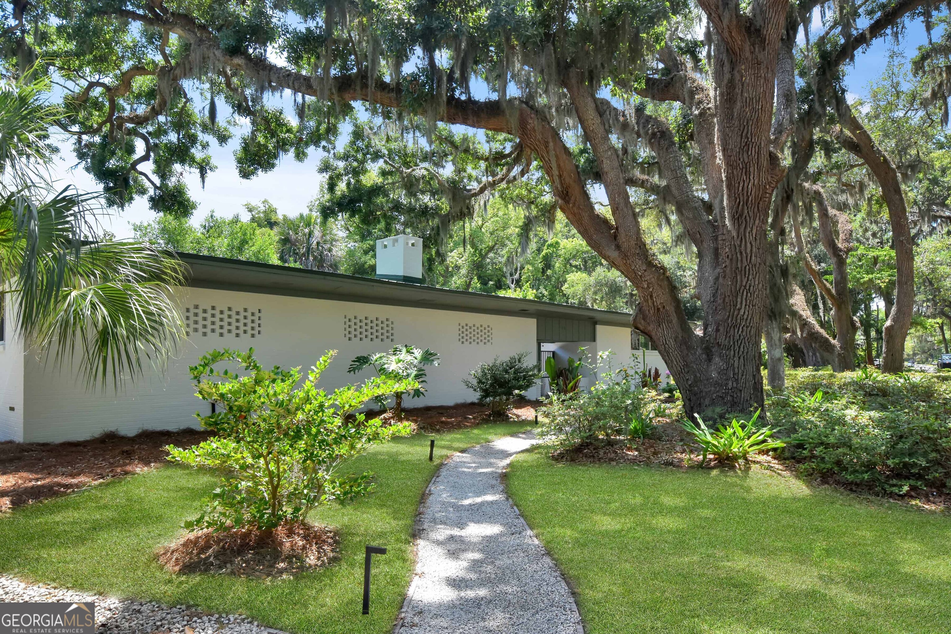 101 Druid Oaks Ln — photo