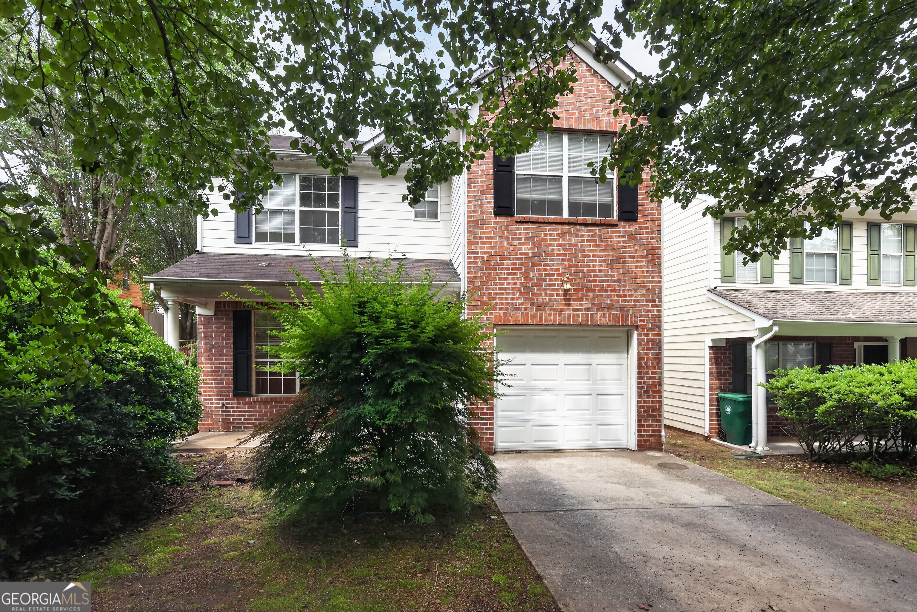 2441 Charleston Pointe Ct SE — photo