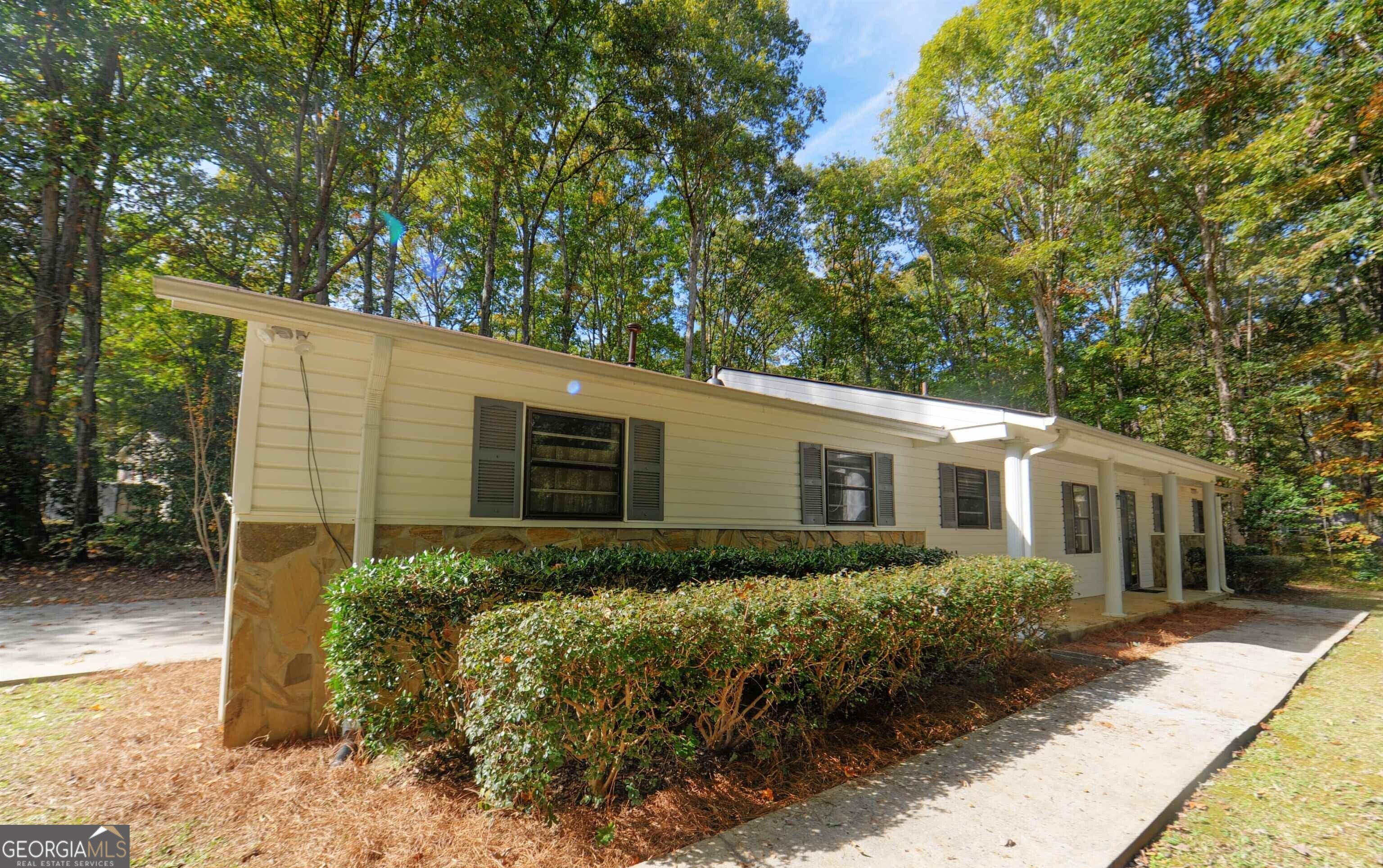 125 Brooks Dr — photo