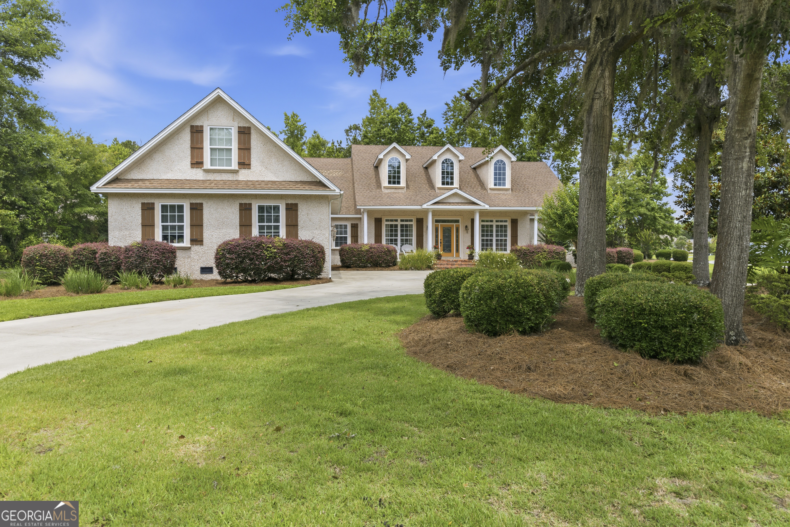 106 Majestic Dr — photo