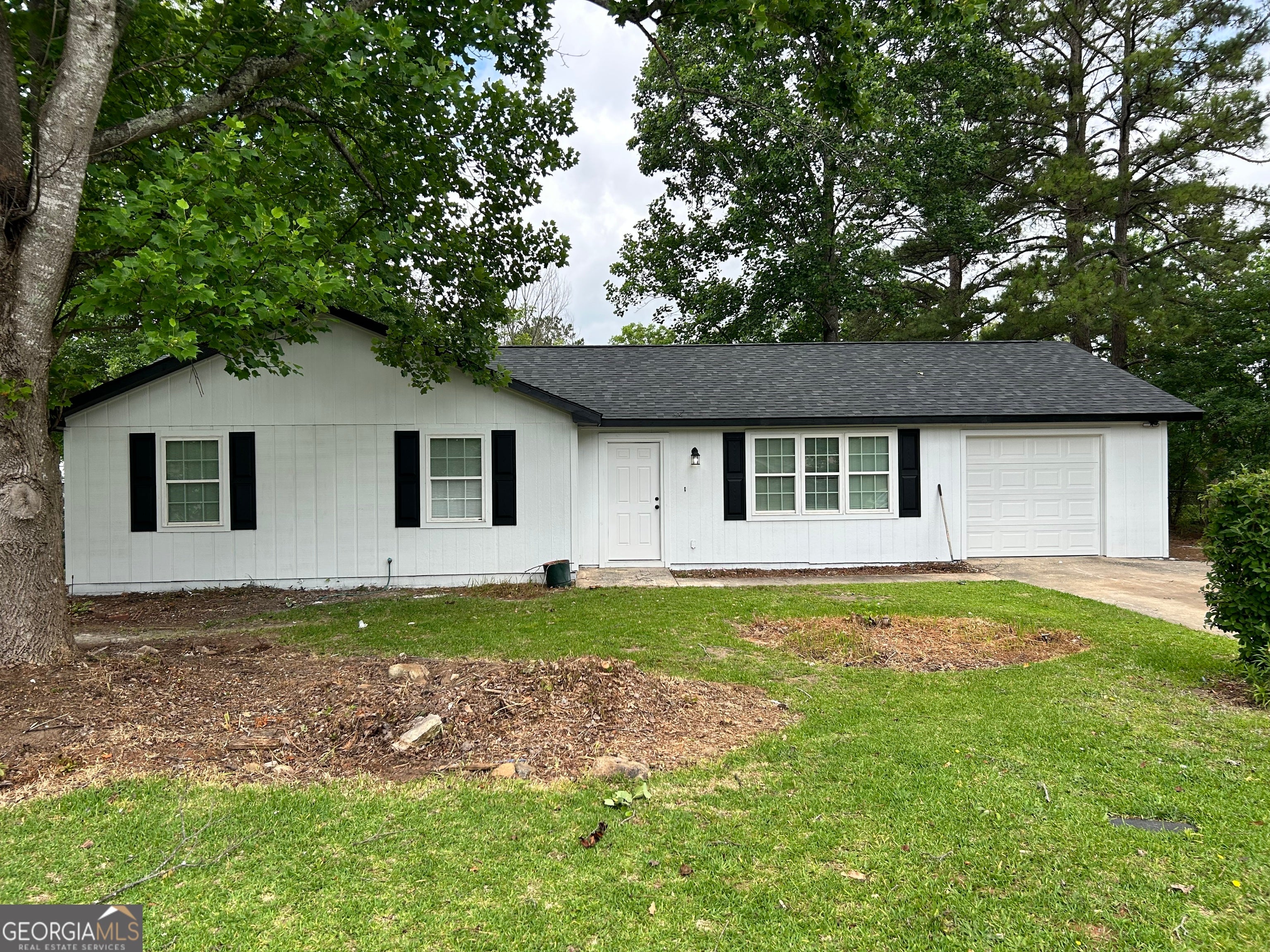 103 Highpoint Dr — photo