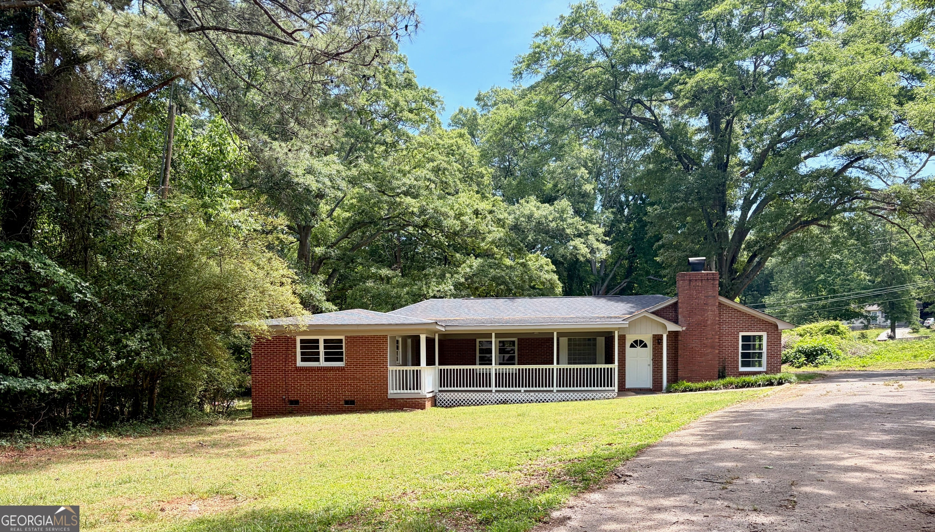 210 Orchard Dr — photo