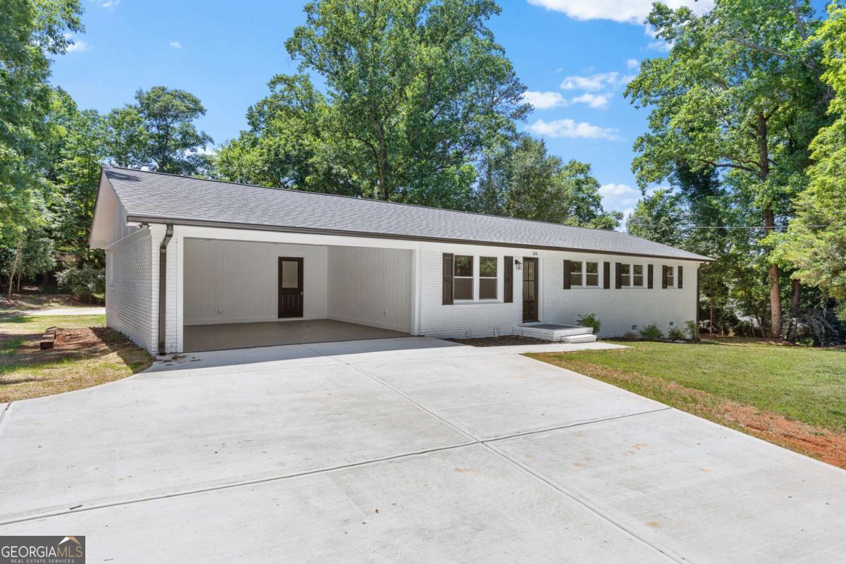 150 Cherokee Ct — photo