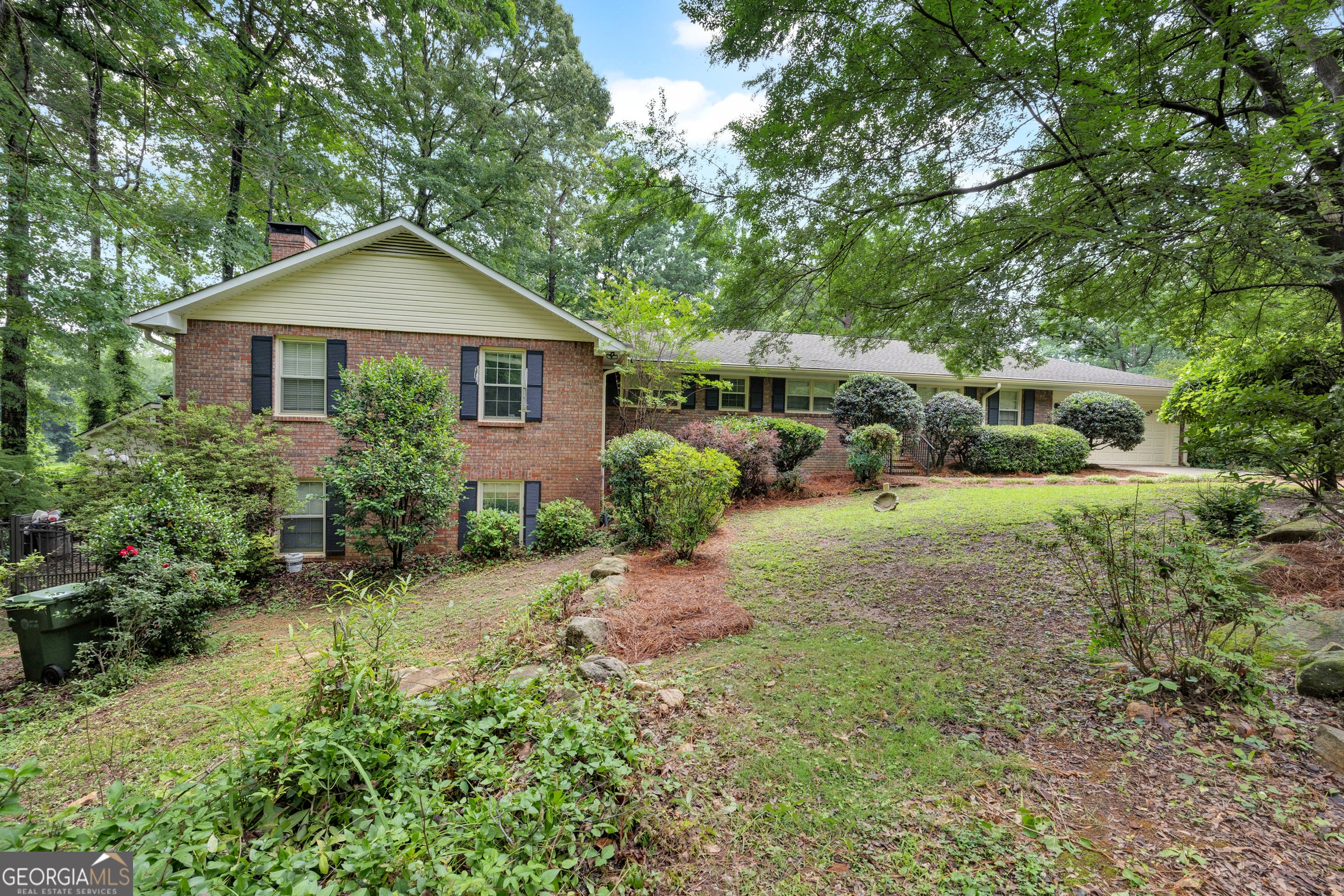 250 Country Lane Rd — photo