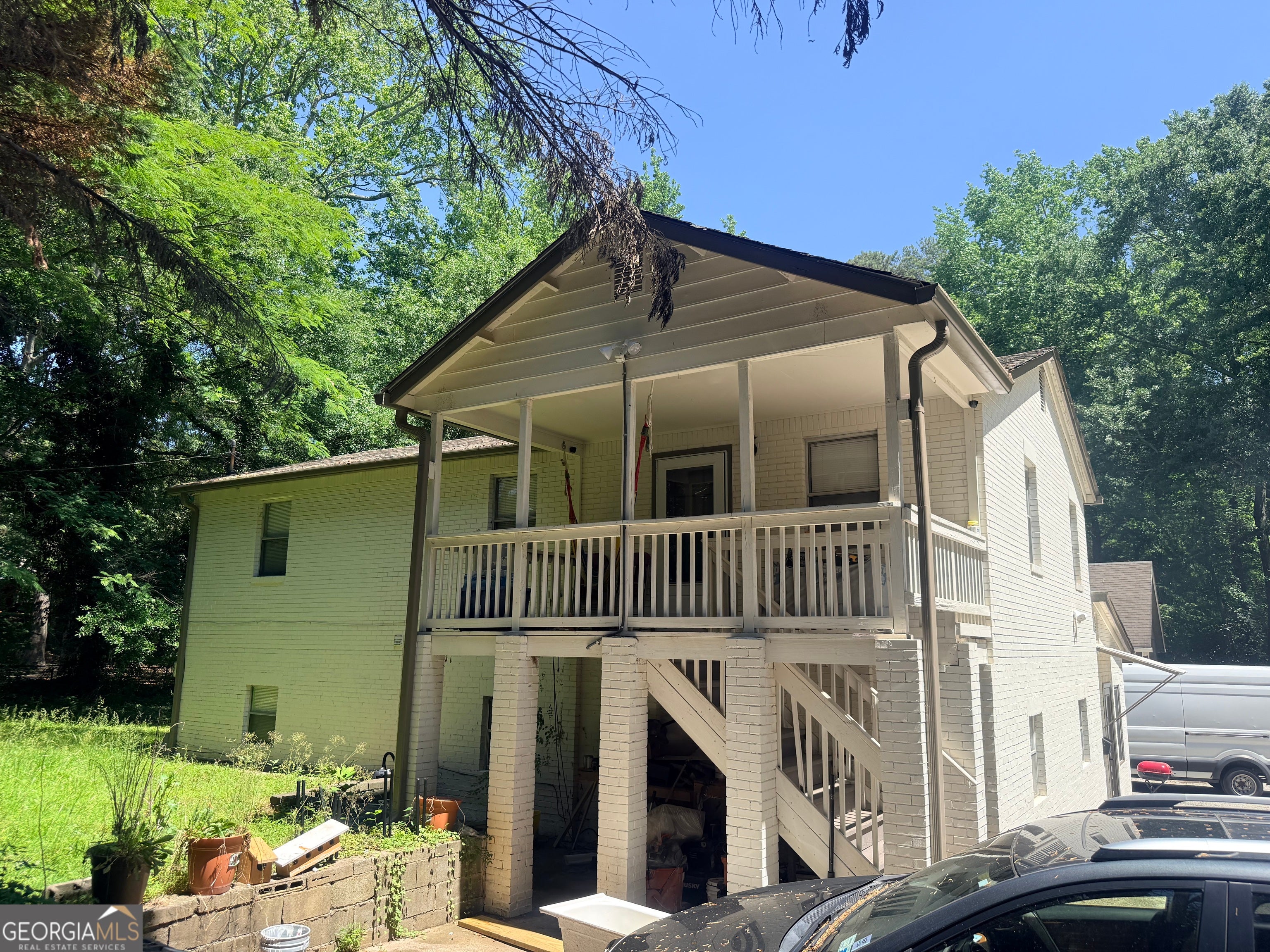566 Hillcrest Rd NW — photo