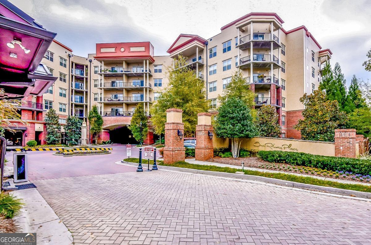 200 River Vista Dr 120 — photo