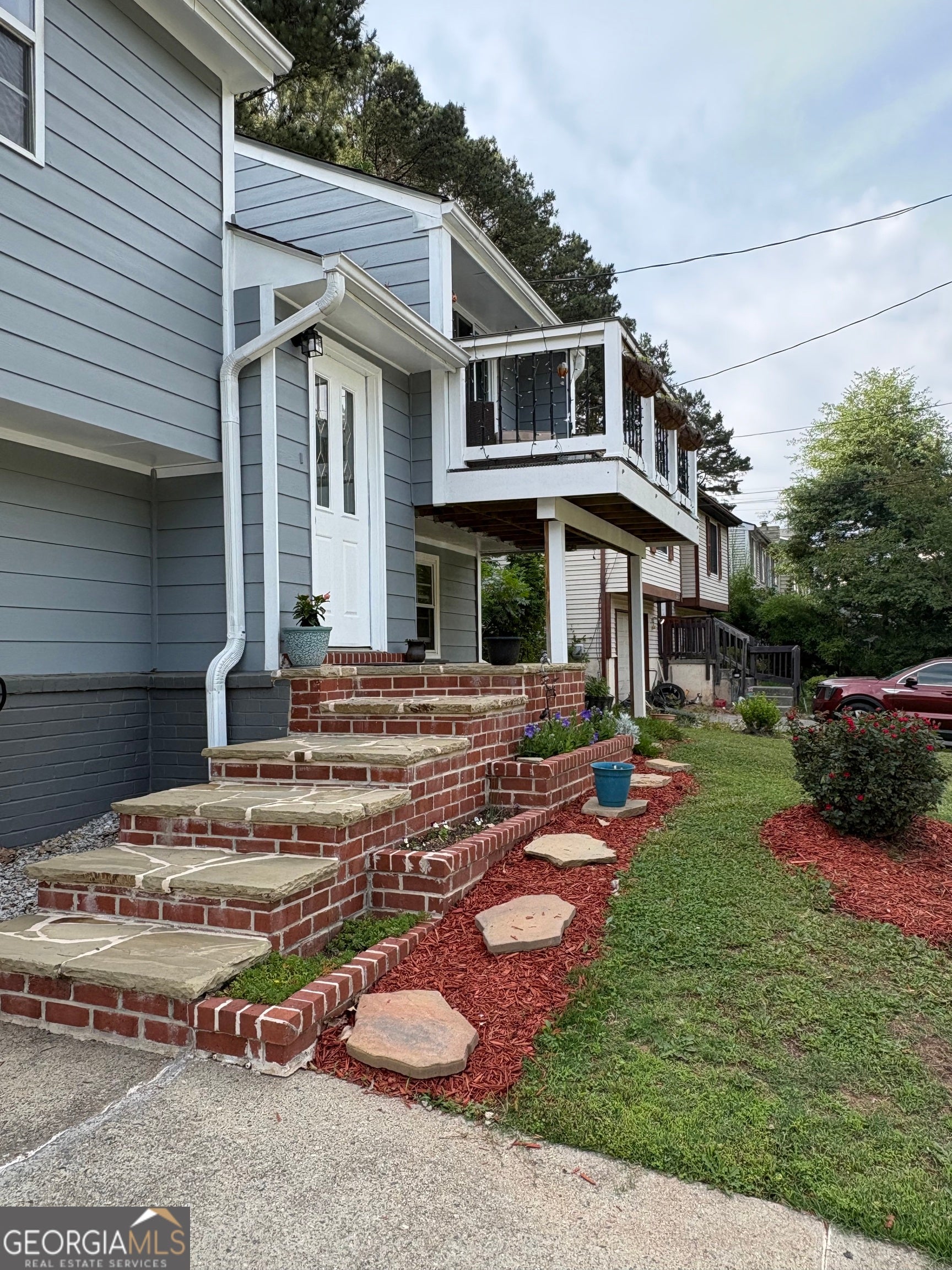 5529 Willow Brook Dr — photo
