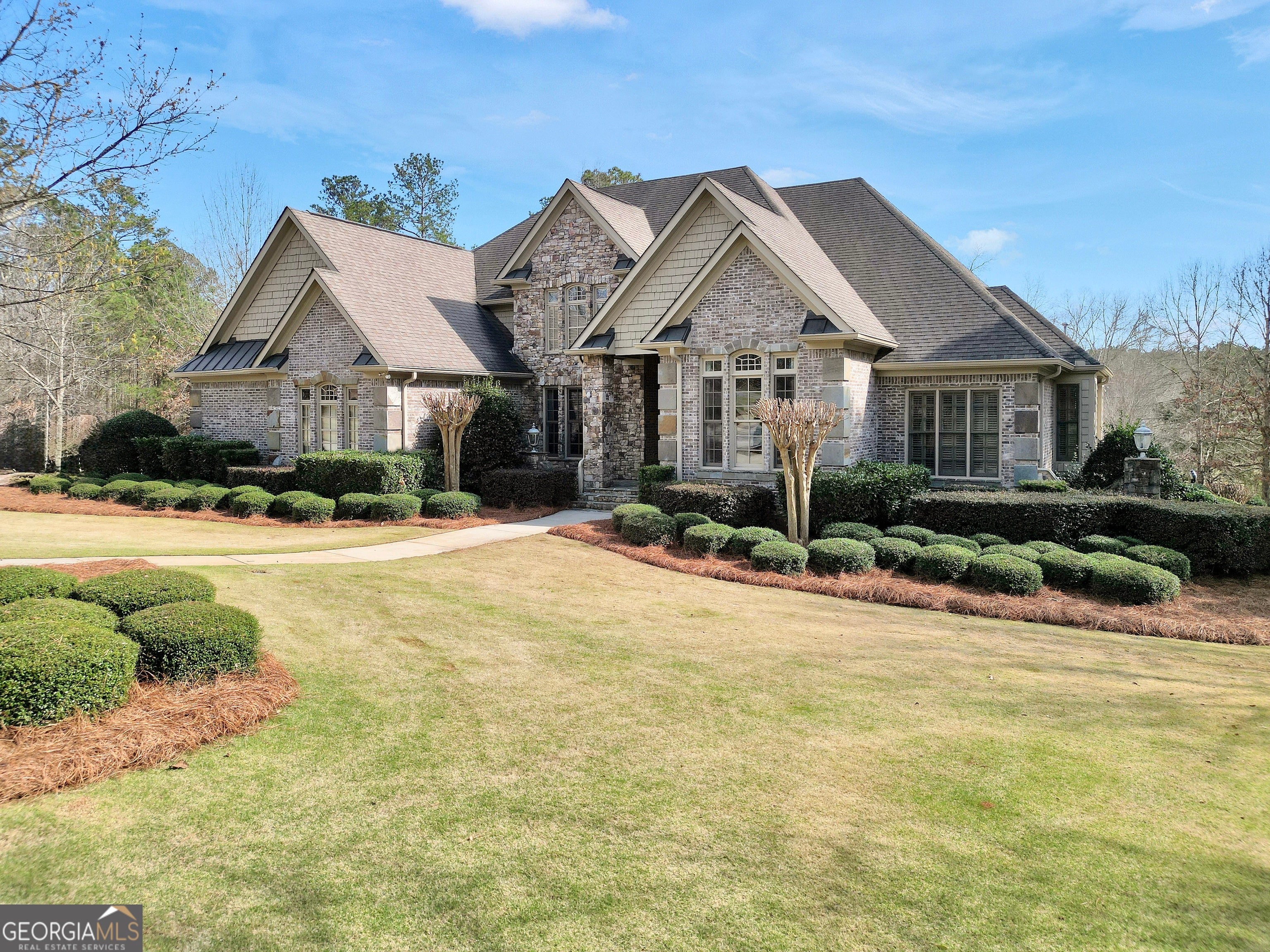 610 Elliott Rd — photo
