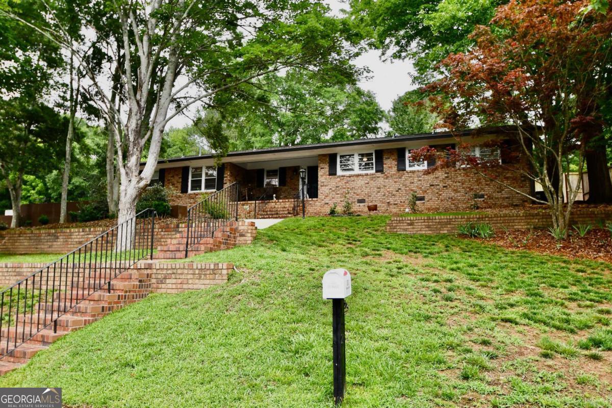 280 Valleybrook Dr — photo