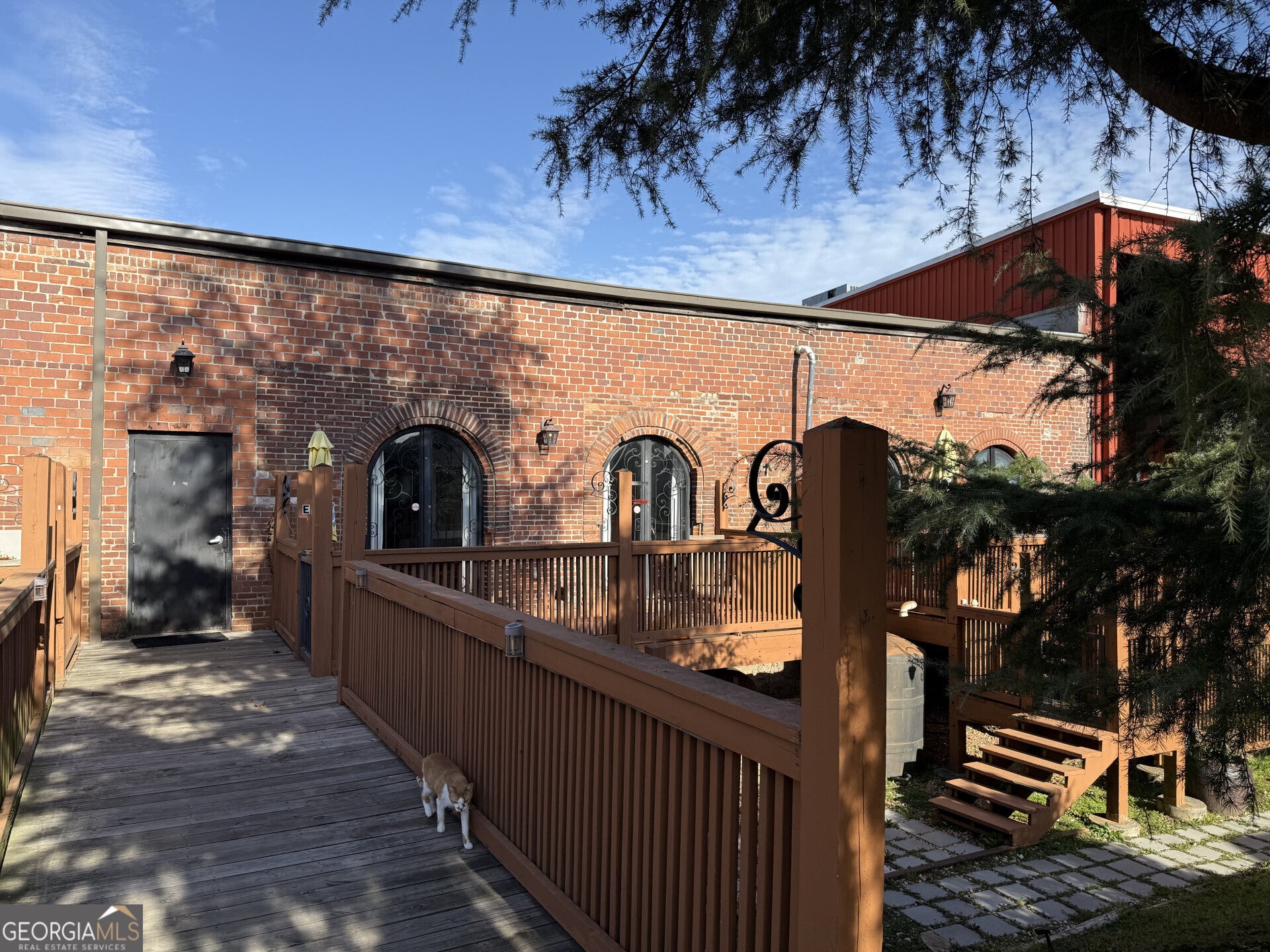 184 Walker St SW Ste E — photo