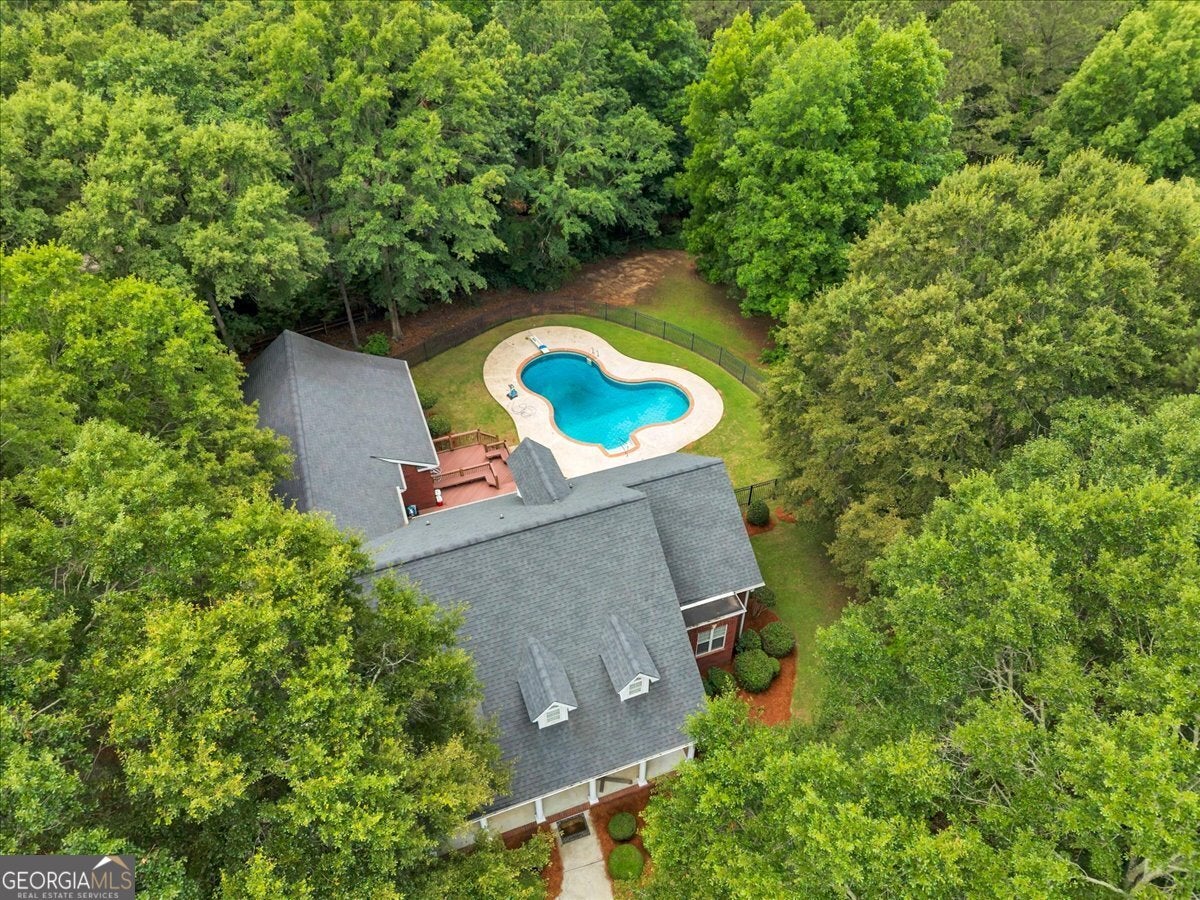 213 Sabre Dr — photo