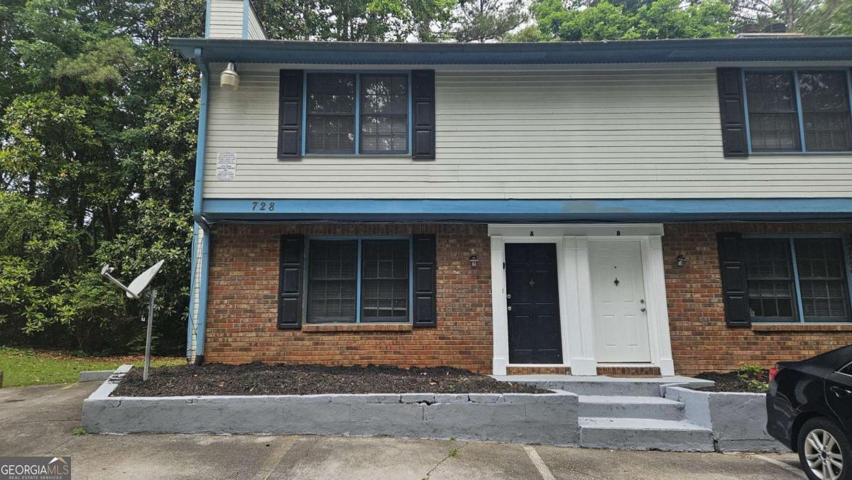 728 Burnt Creek Dr NW B — photo