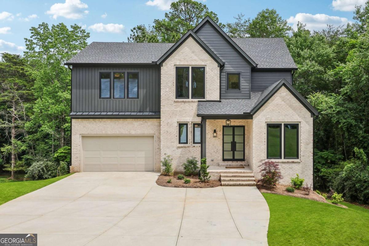 4045 Merritt Dr — photo