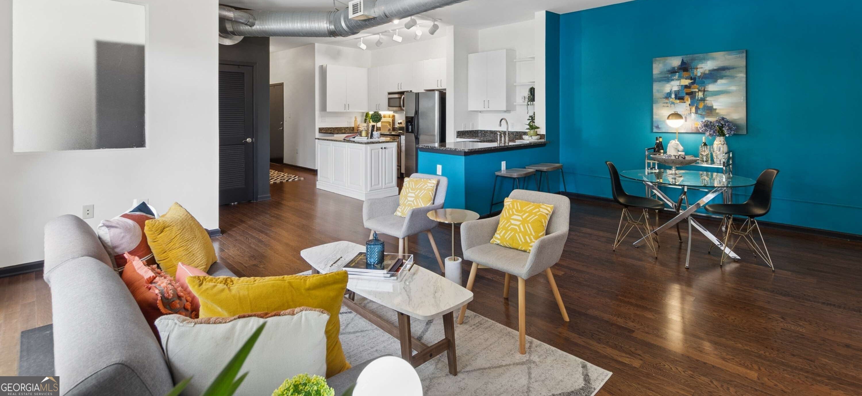 5300 Peachtree Rd 2605 — photo