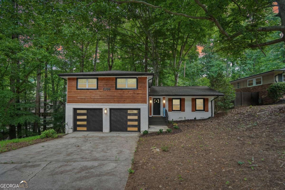 1564 Bubbling Creek Rd NE — photo