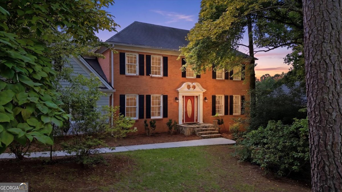 713 Chesterfield Dr — photo