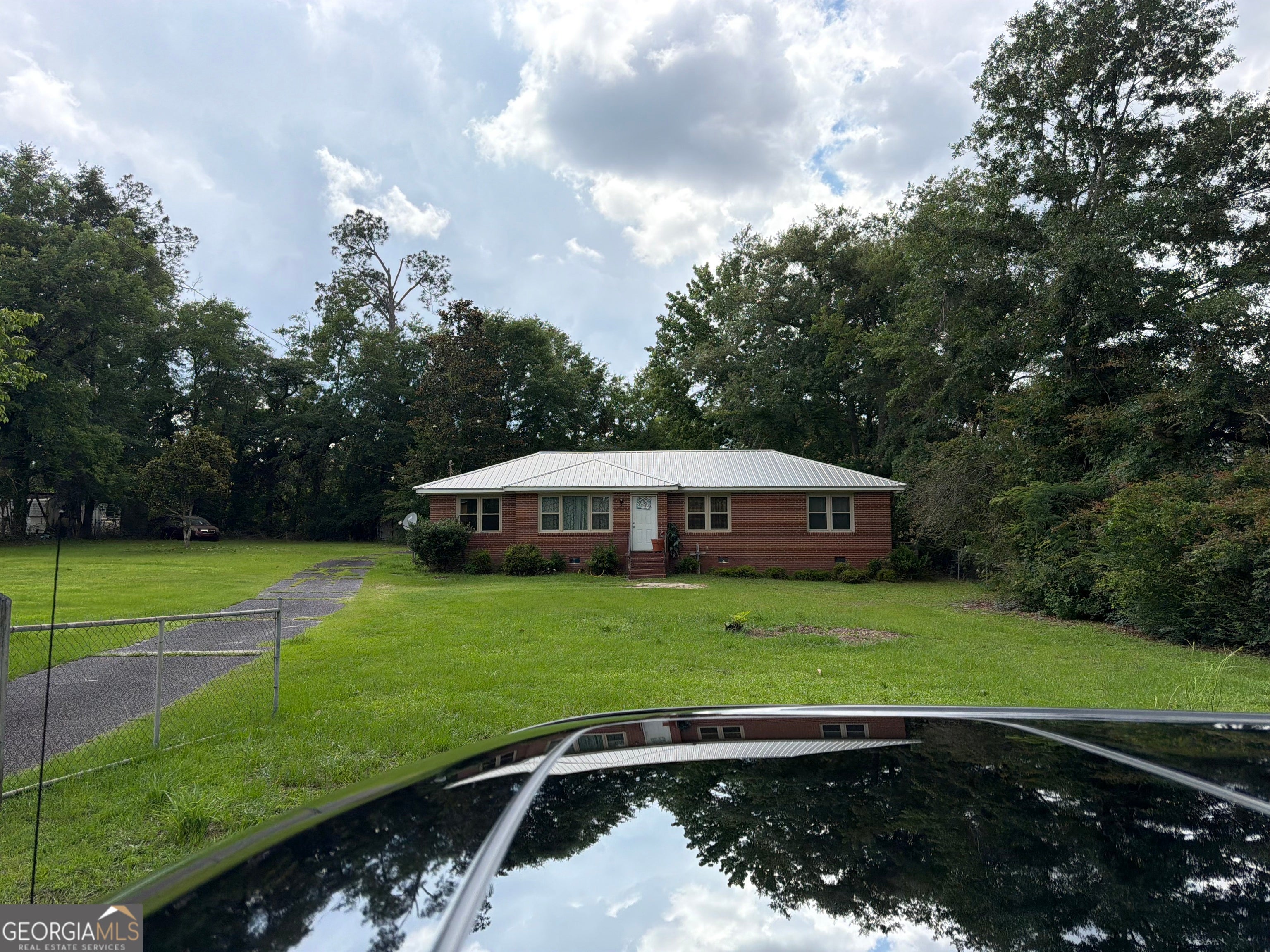 118 Arden Dr — photo