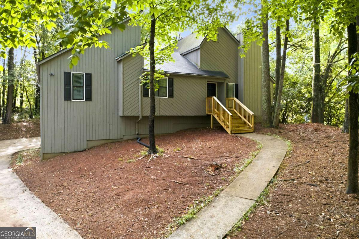 490 Summerfield Dr — photo