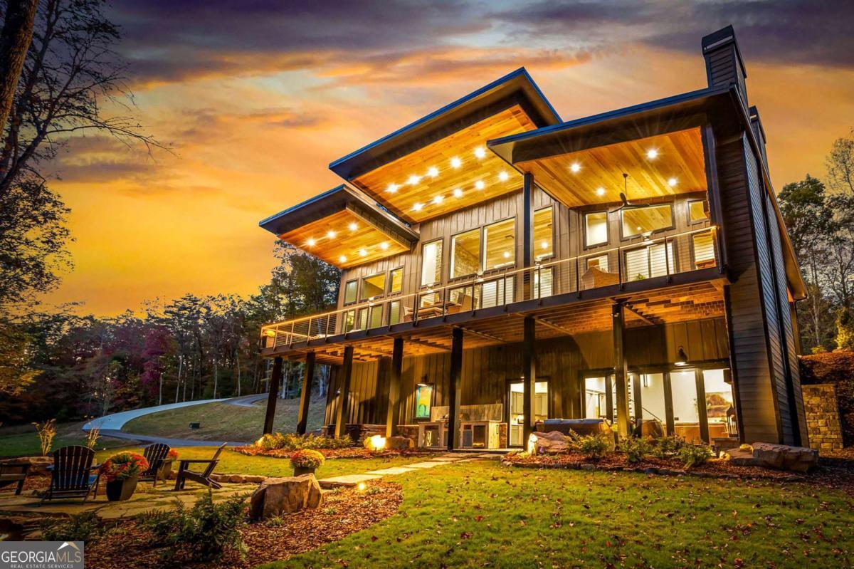 156 Horatio Drive, Blue Ridge, GA 30513