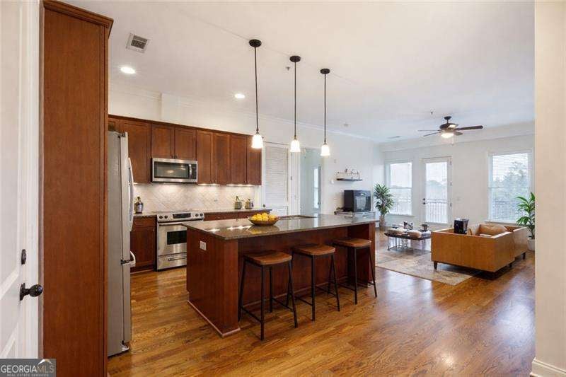 360 Chambers St 208 — photo
