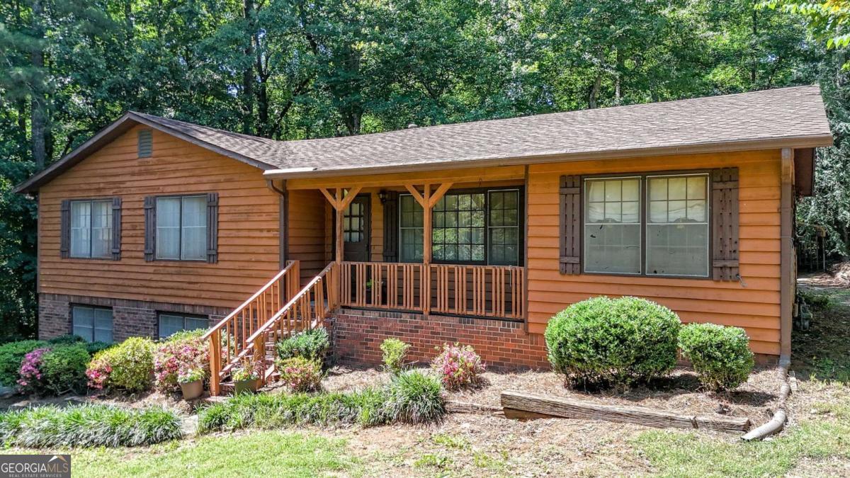 328 Lake Forest Dr — photo