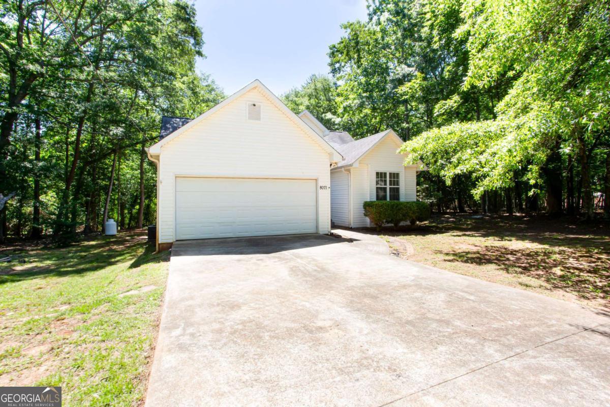 8071 Beachwood Dr — photo