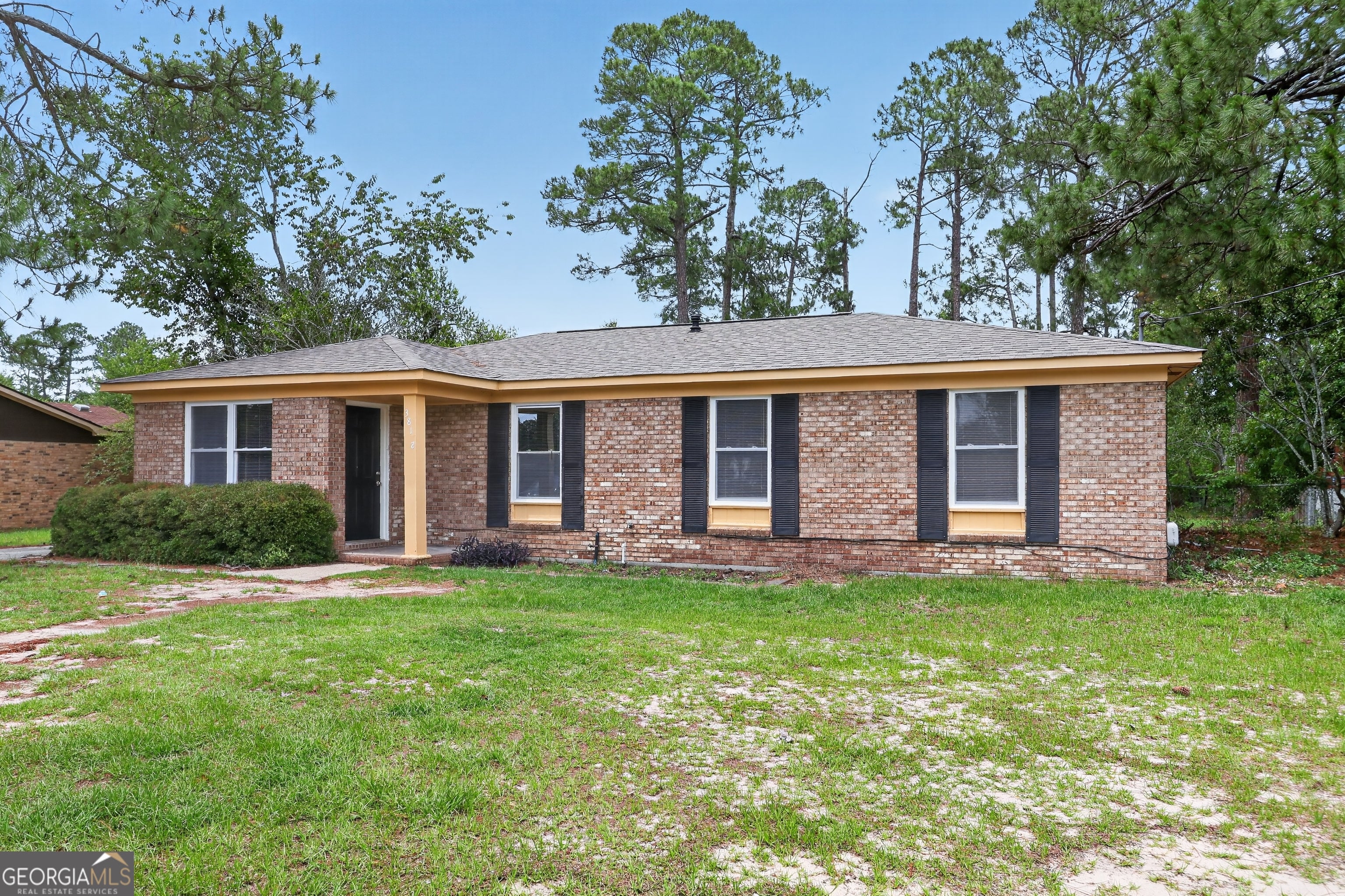 3812 Fairington Dr — photo
