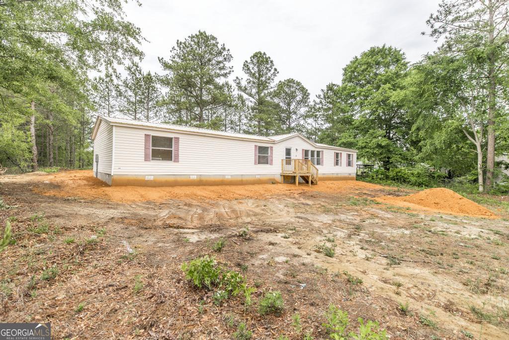 150 Parker Dr — photo