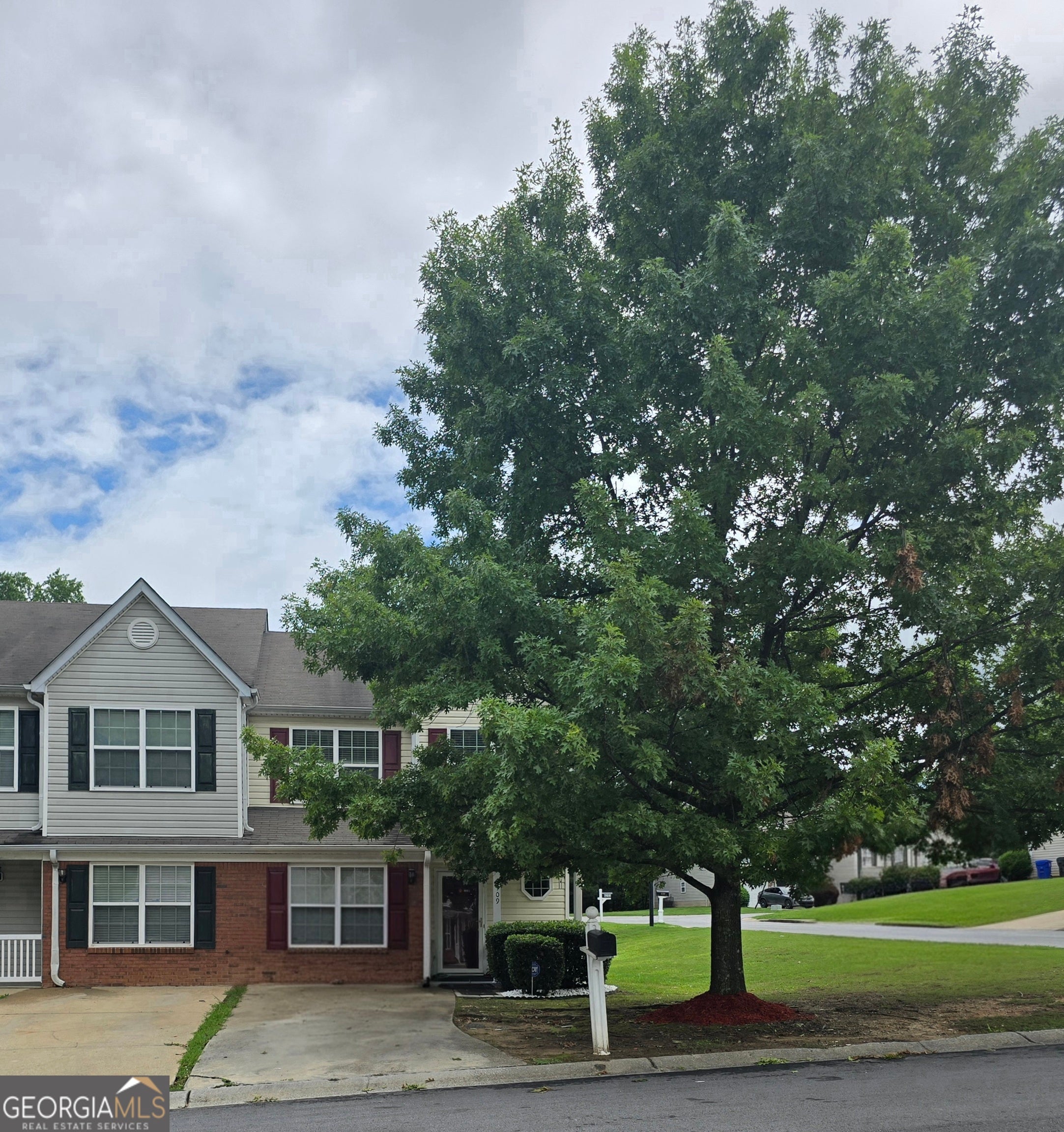 6109 Hickory Lane Dr — photo