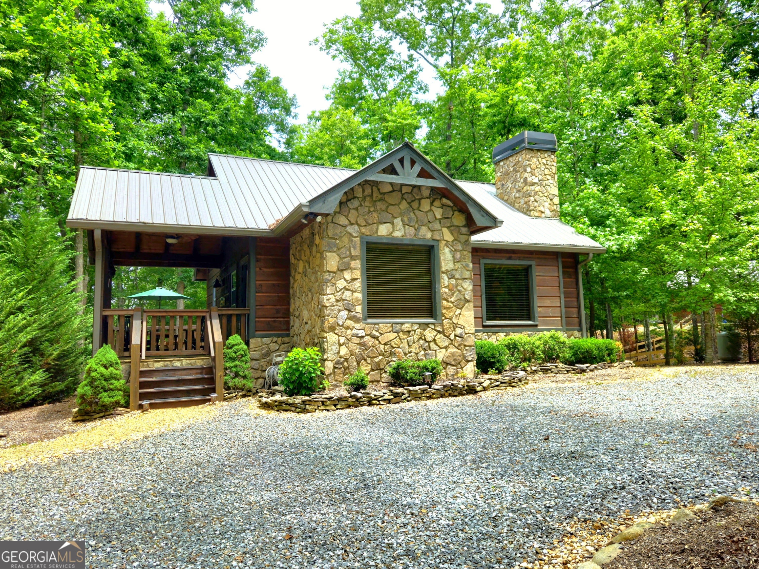 211 Winding Brook Trl — photo