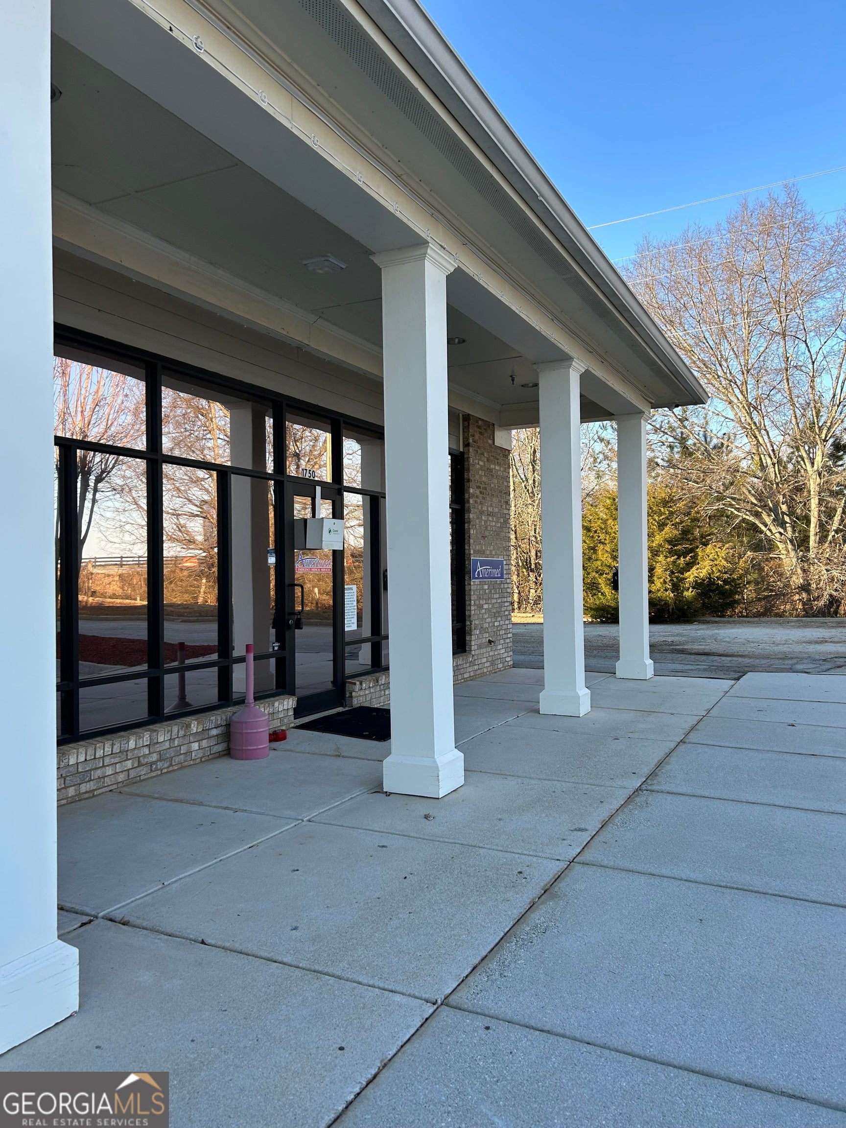 1754 Hwy 11 South — photo