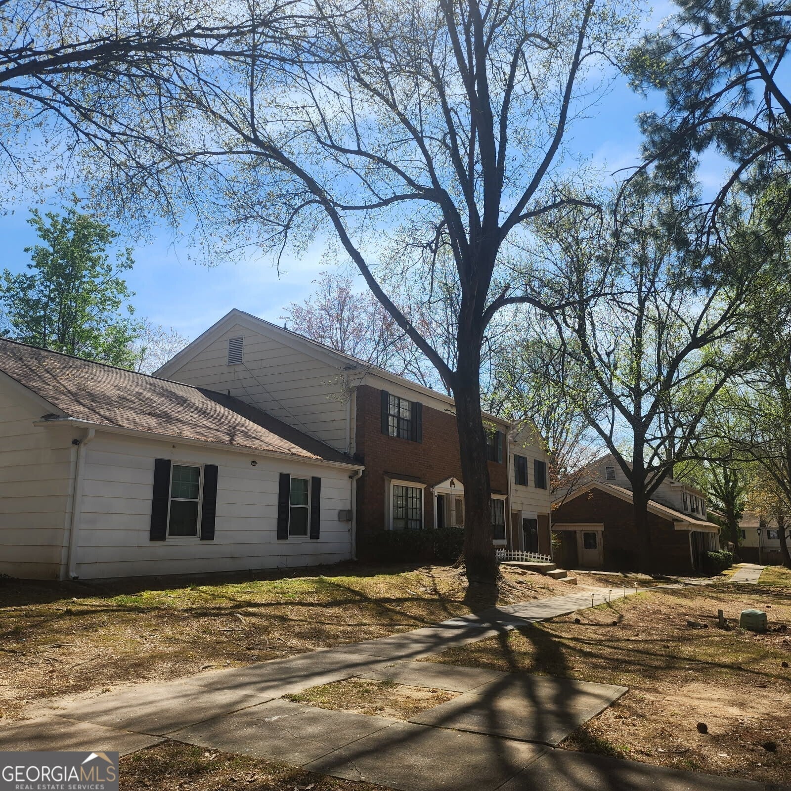 6572 Sleepy Hollow Ln — photo