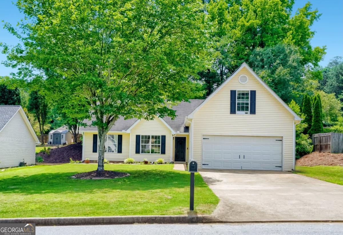 633 Effie Dr — photo