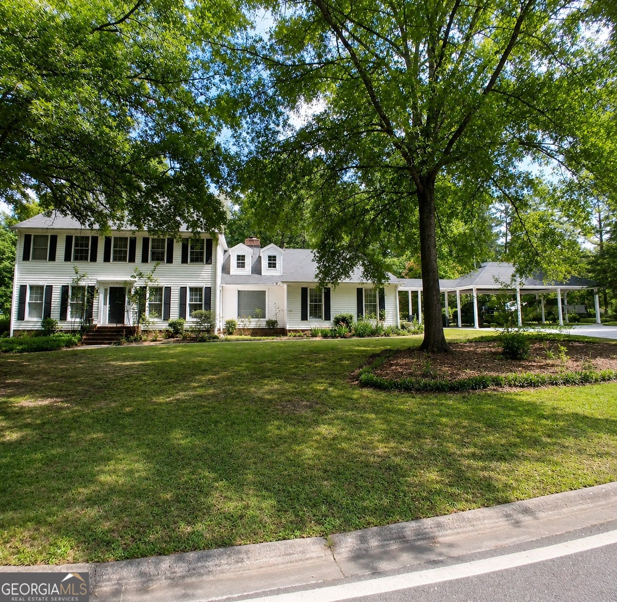 311 Castlegate Rd — photo