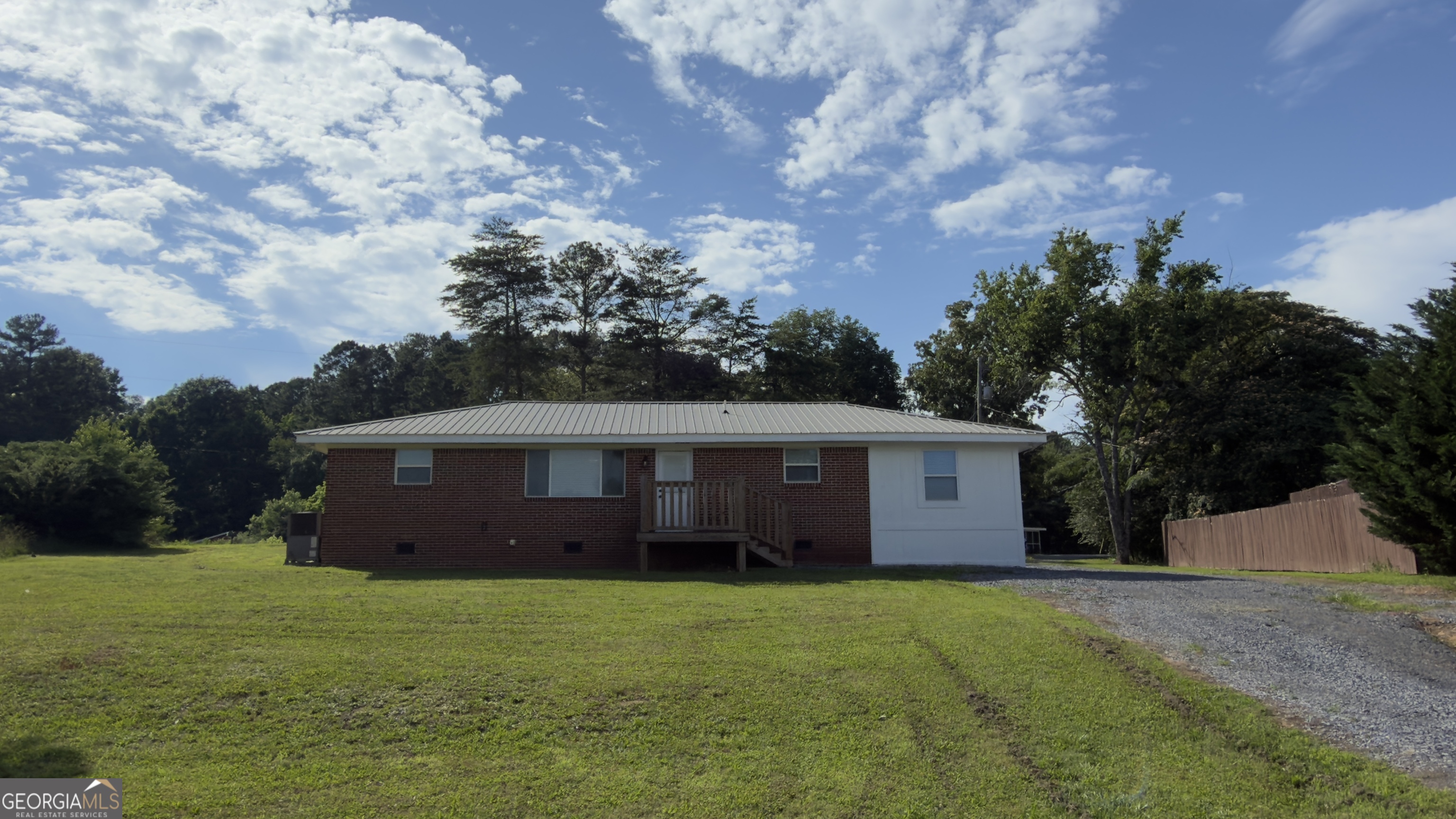 1012 Mount Vernon Rd — photo