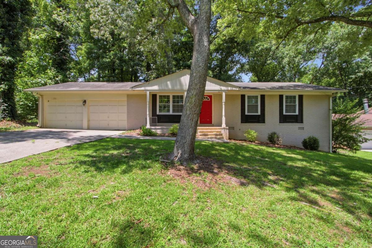 2017 Lindsey Lane, Decatur, GA 30035