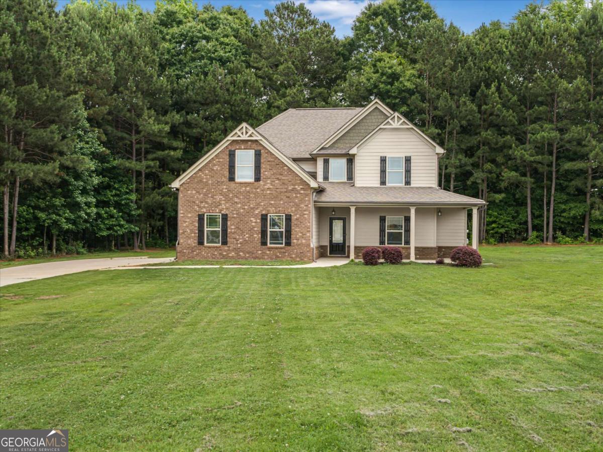 525 Trousseau Ln — photo