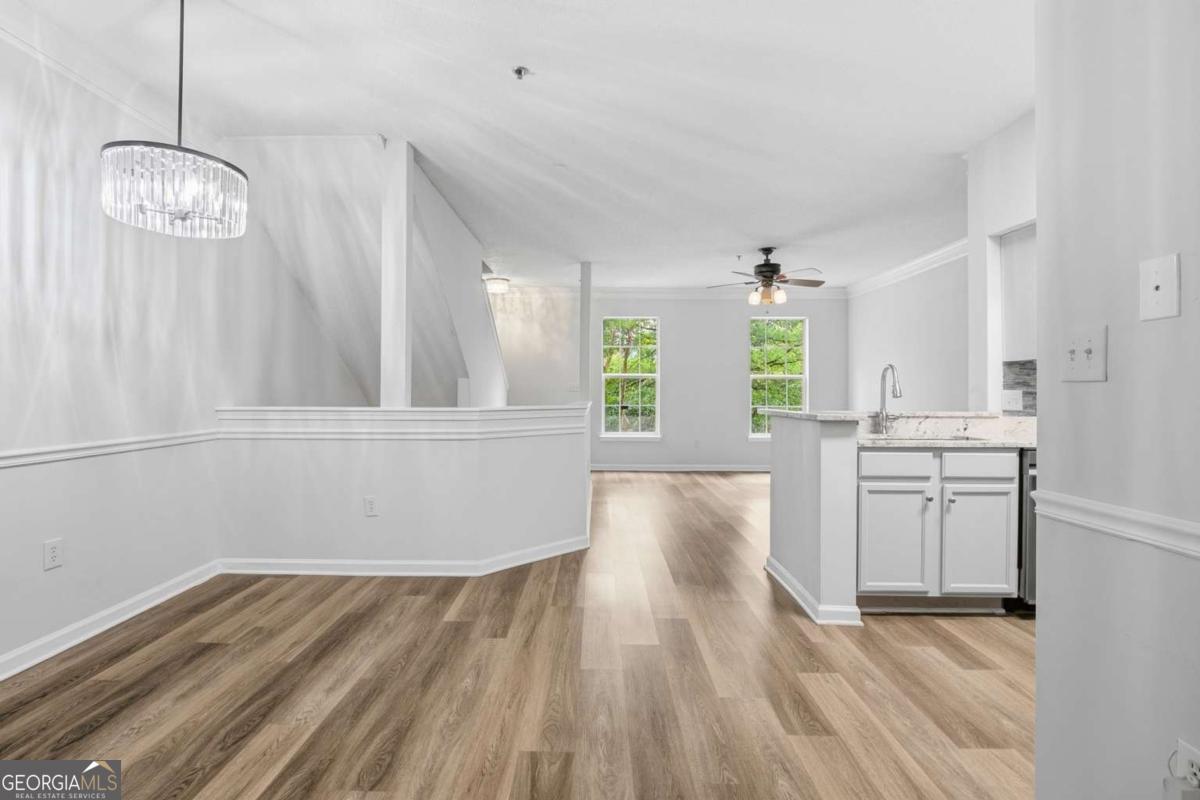 245 Amal Dr SW 1008 — photo