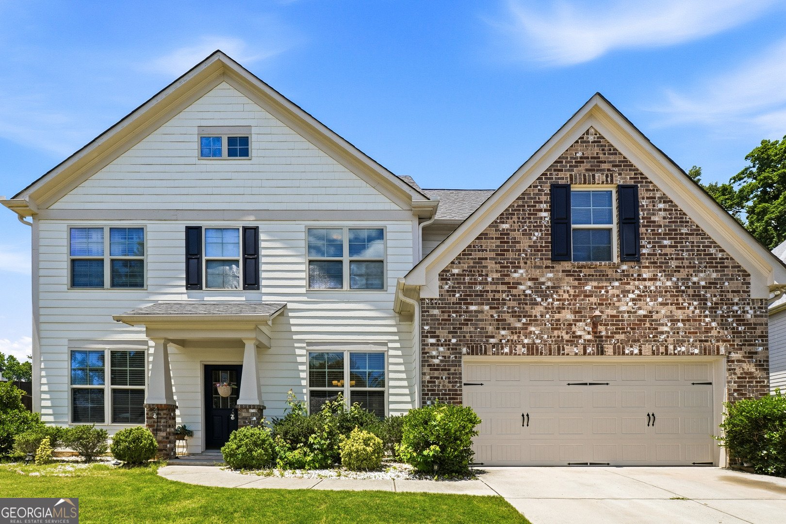 7048 Roselake Cir — photo